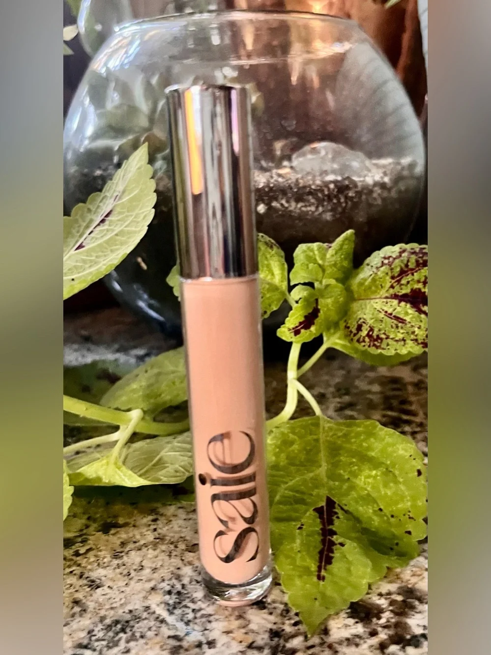 Saie Hydrabeam Makeup Concealer Under Eye Brightener with Cucumber Extract. NIB